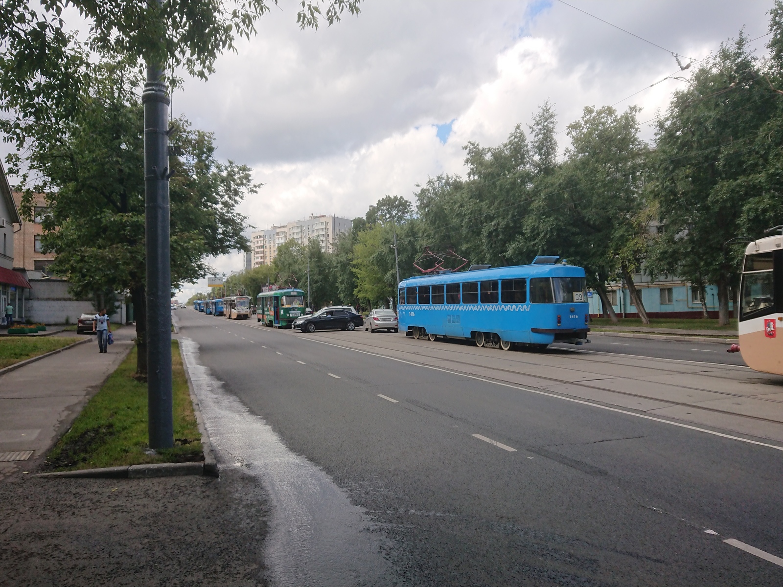 The tale of how two brave motorists blocked the entire tram line in both directions - My, Moscow, Tram, Public transport