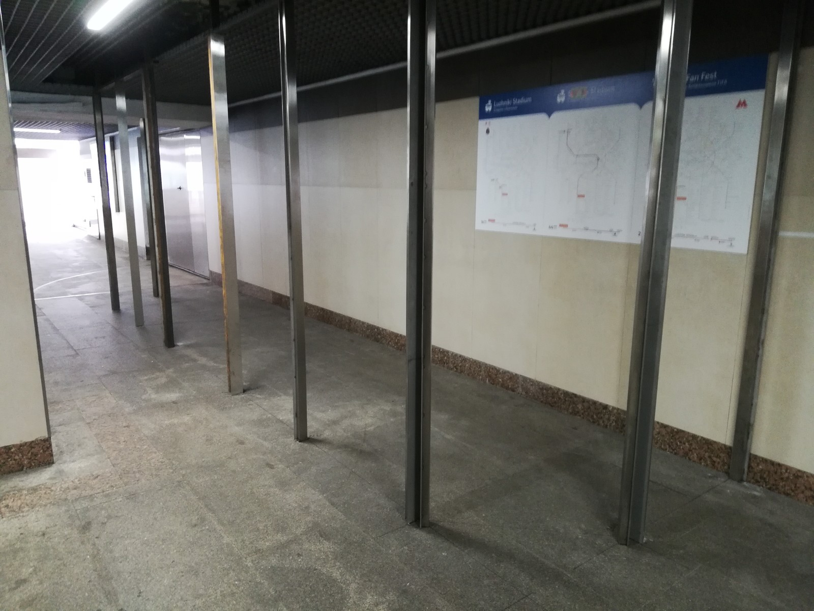 Cycle of tents in the Moscow metro - Moscow, Metro, Trade, Underground pass