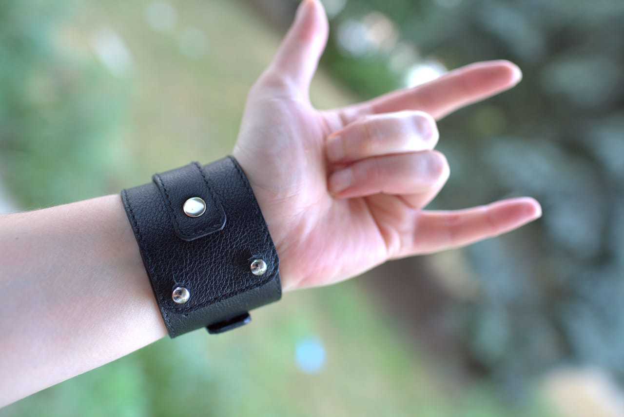 Still trying to learn how to make each item... - My, Leather products, Strap, Longpost