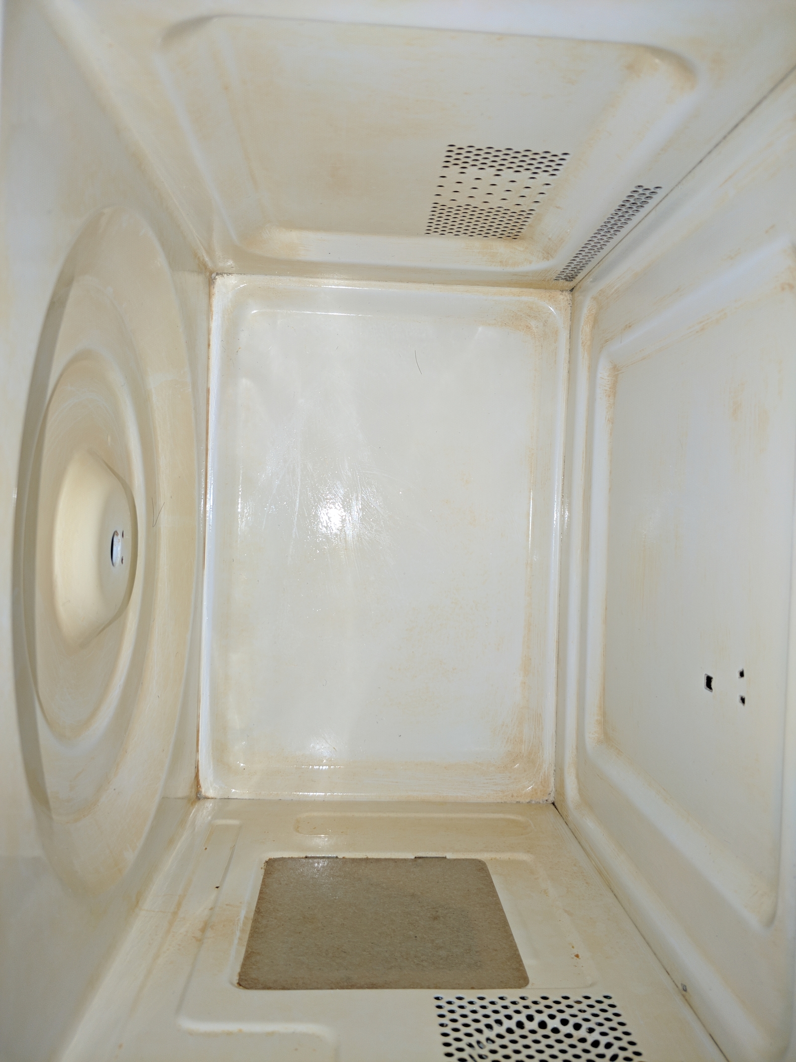 How to whiten the walls of an old microwave with whitening toothpaste and a toothbrush. - My, Microwave, Toothpaste, Toothbrush, How is it correct?, , Longpost, Cleaning