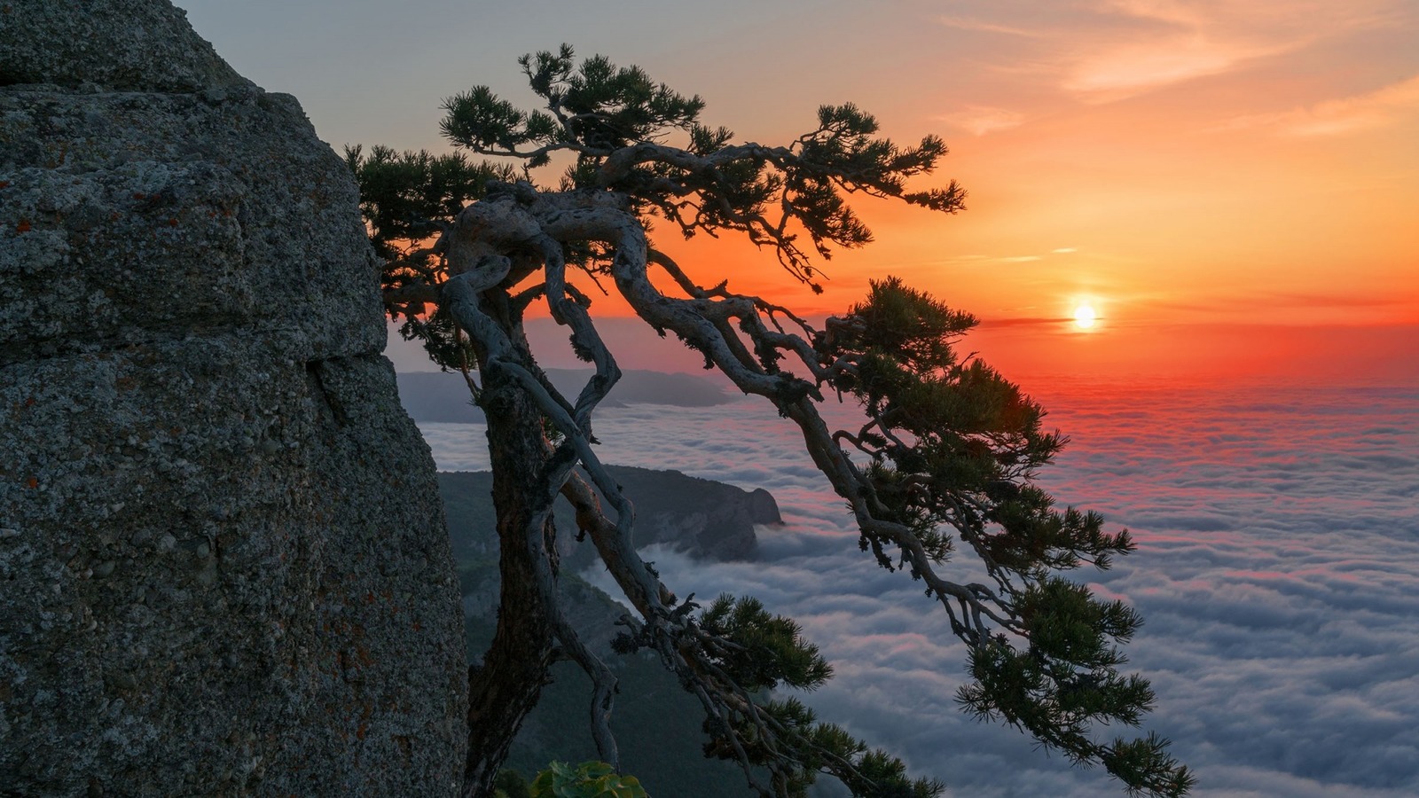 Dawn on Demerdzhi. - The photo, Landscape, dawn, Crimea