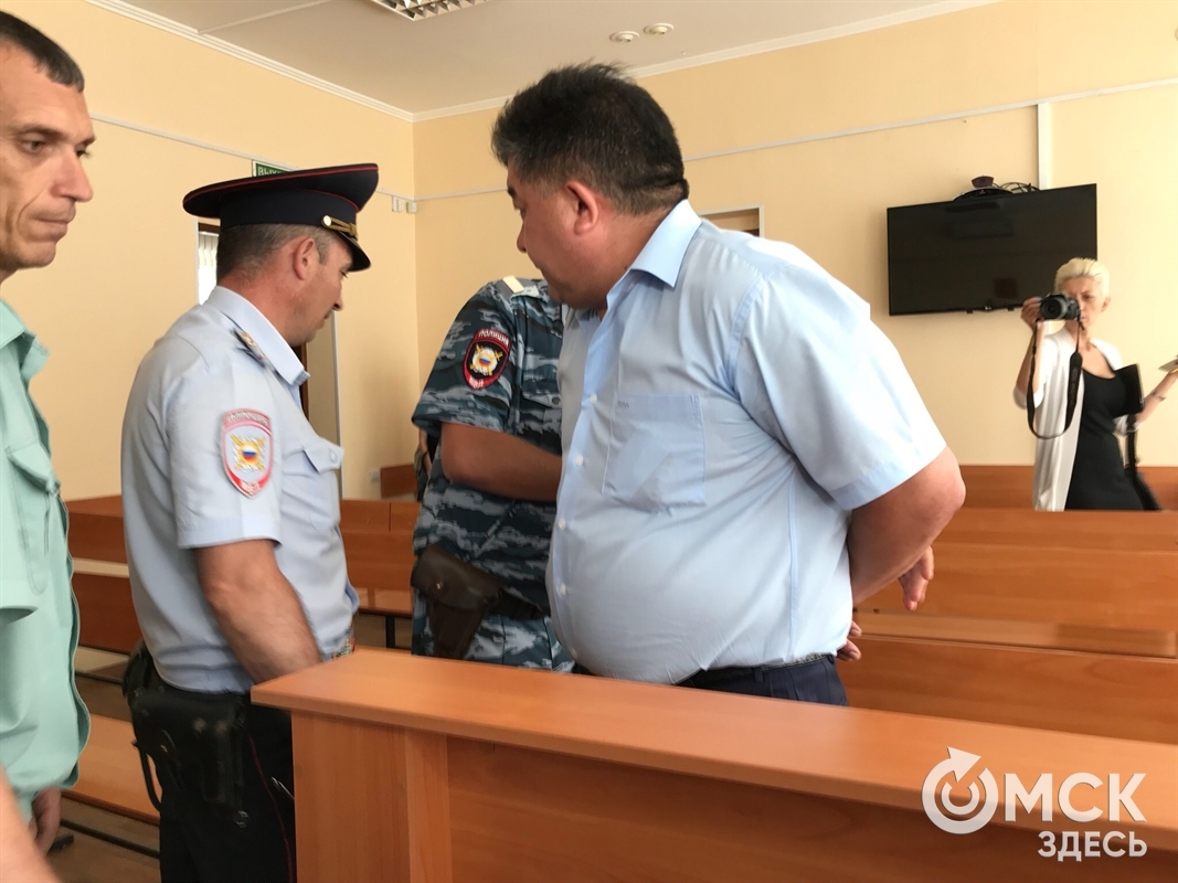 The poorest Omsk deputy was sentenced to 4.5 years in prison for defrauding equity holders for 100 million rubles - news, Omsk, Longpost, Court, Deputies, Corruption