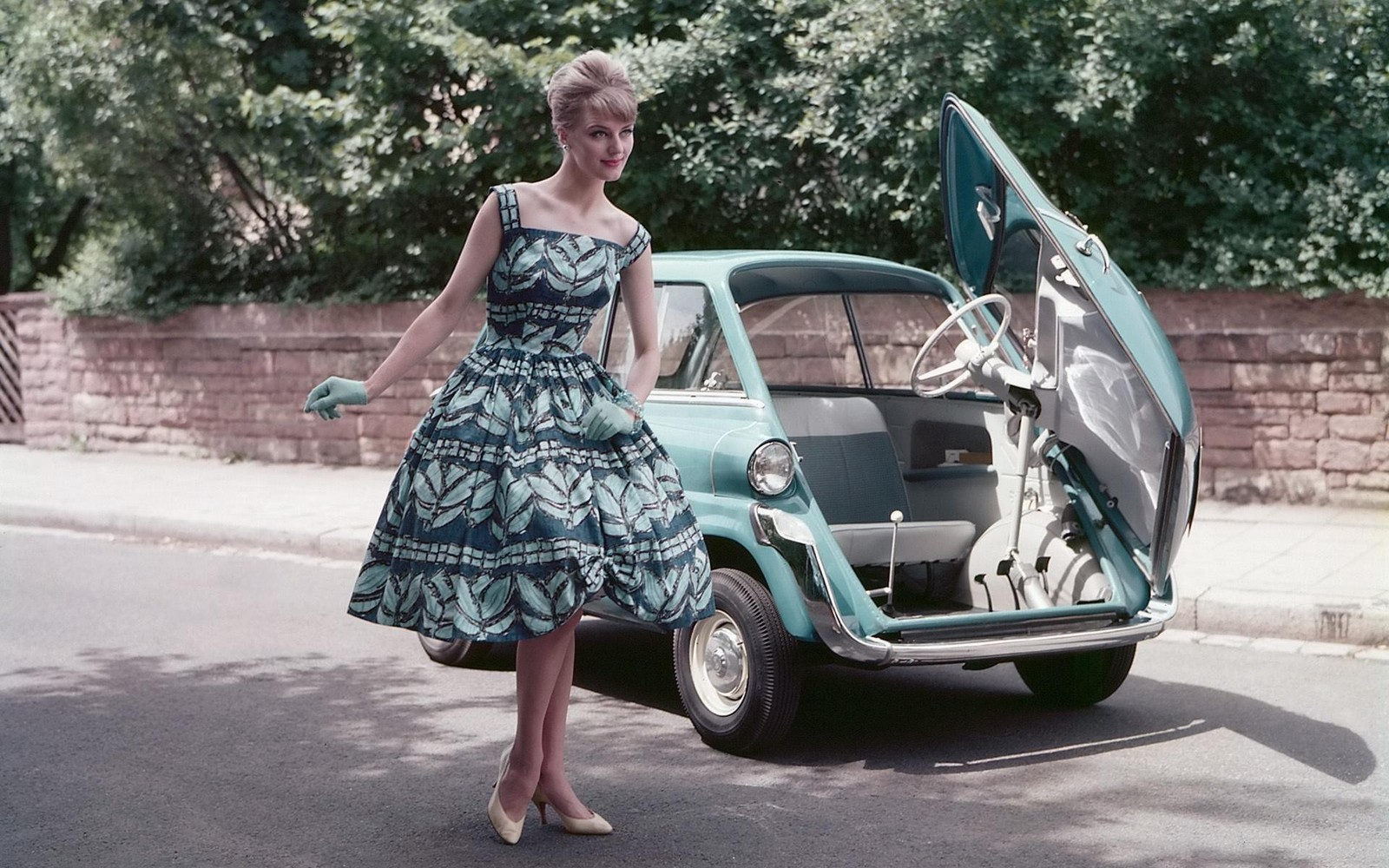 BMW-600 Isetta - The photo, Bmw, Car history, Car, Longpost