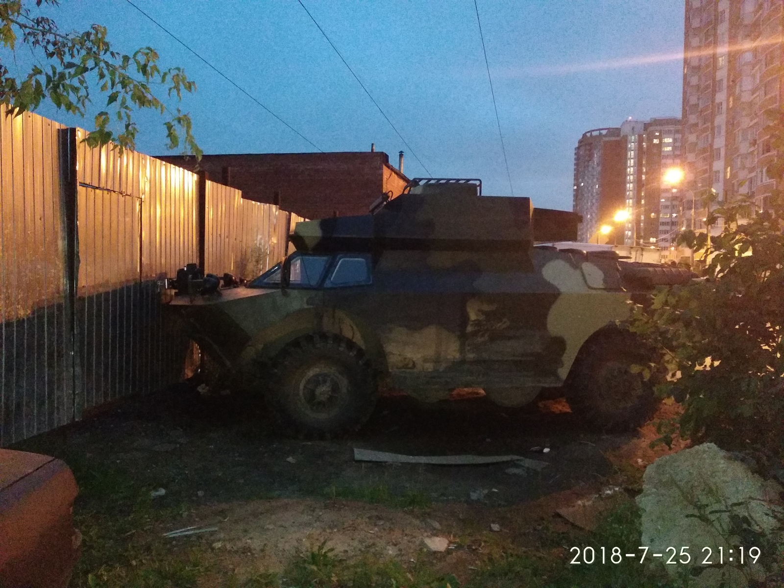 Standing near the house - Auto, Brdm, Off road, Longpost