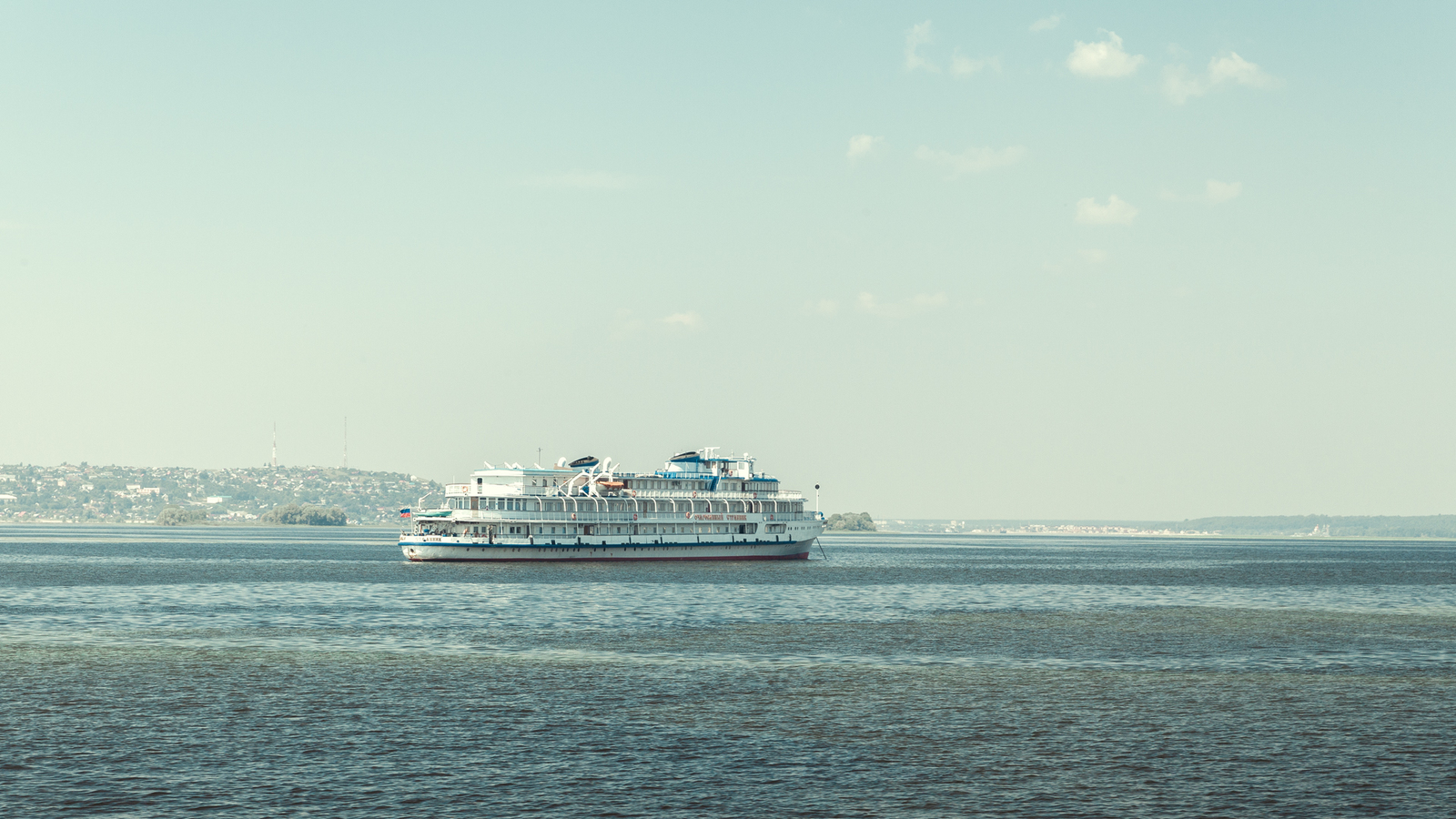 Morning on the Volga - My, Volga, Barge, Motor ship, Tatarstan, River, Calm, Longpost, Volga river