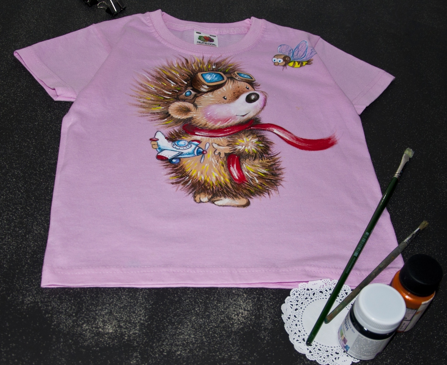 Hedgehog who dreams of flying high - My, T-shirt, Painting, Hedgehog, Painting on fabric, Style