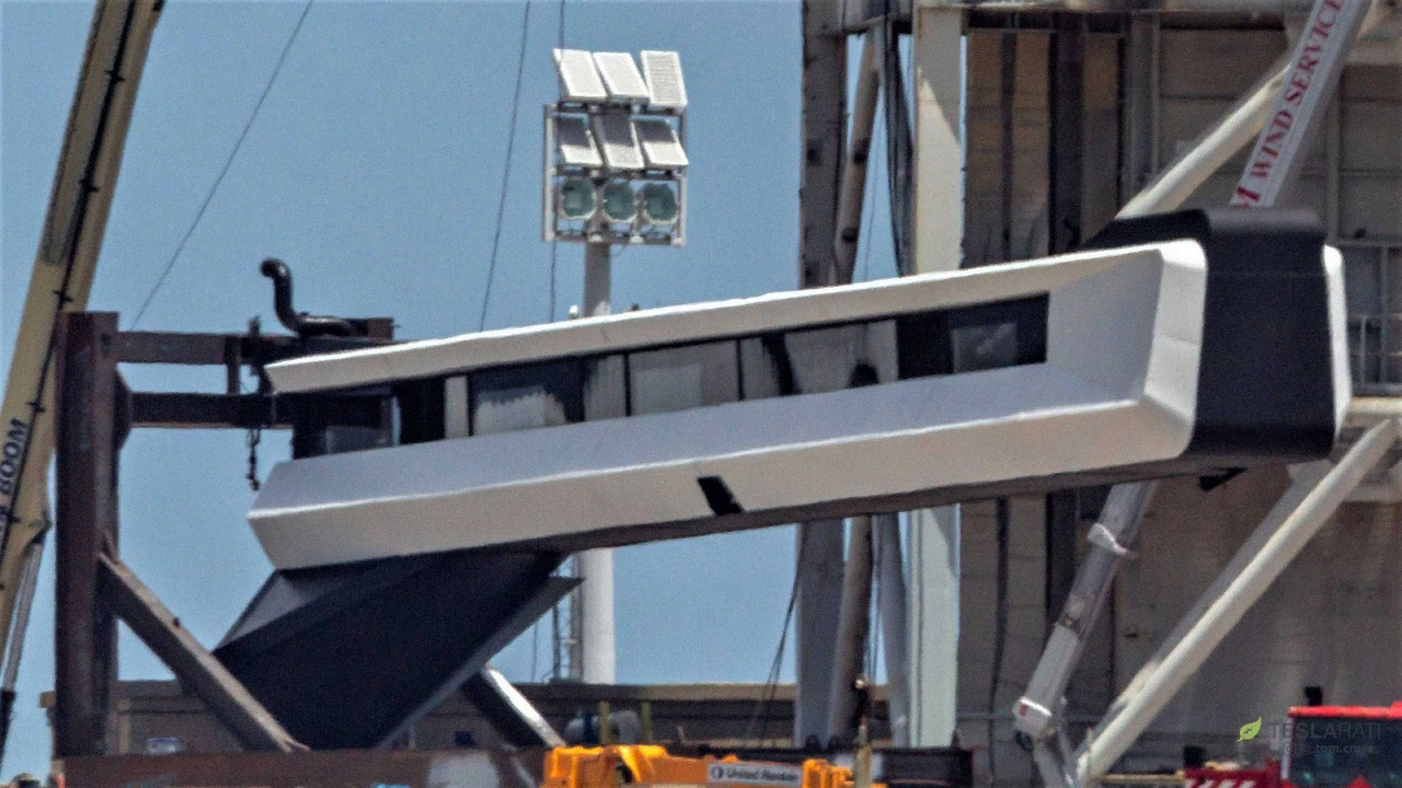 Preparation of the launch pad for the first flight of the Dragon V2 is in full swing. - , Spacex, Dragon 2, Falcon 9, Space, Elon Musk, Longpost