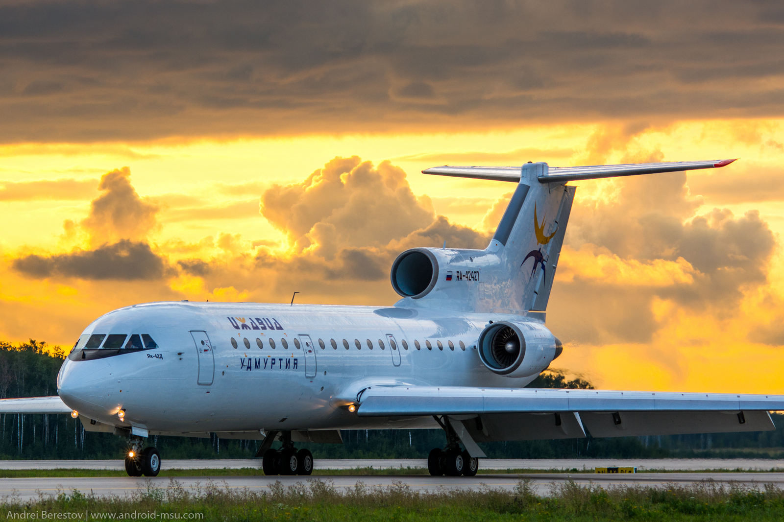 Spotting in DME - My, Spotting, Aviation, The photo, Airplane, civil Aviation, Domodedovo, Longpost