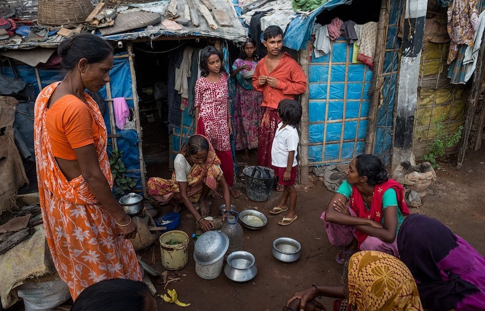 Люди живут все беднее. Варламов Дакка Бангладеш. Бангладеш трущобы. Бангладеш трущобы Варламов. Бангладеш Дакка бедность.