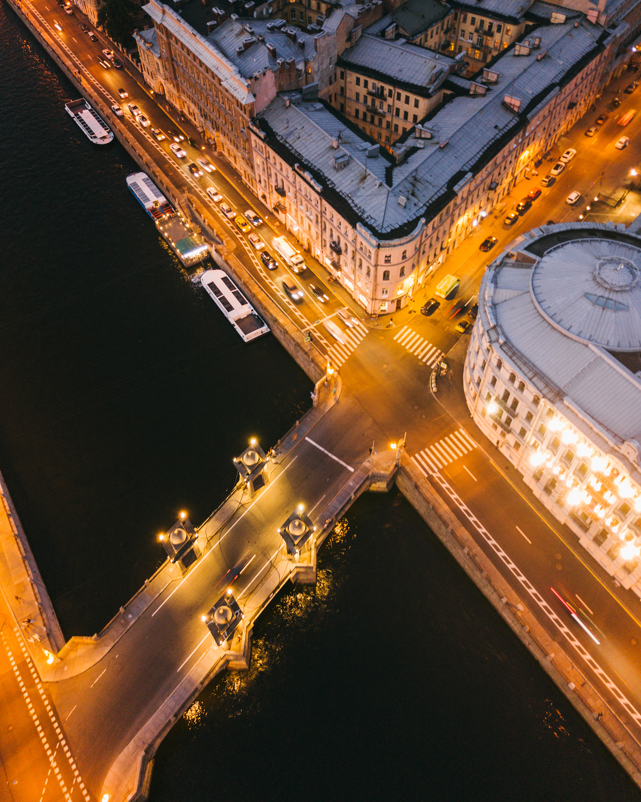 Last weekend of summer in St. Petersburg - My, Saint Petersburg, Architecture, The photo, Fontanka, Rubinstein, Quadcopter, Longpost