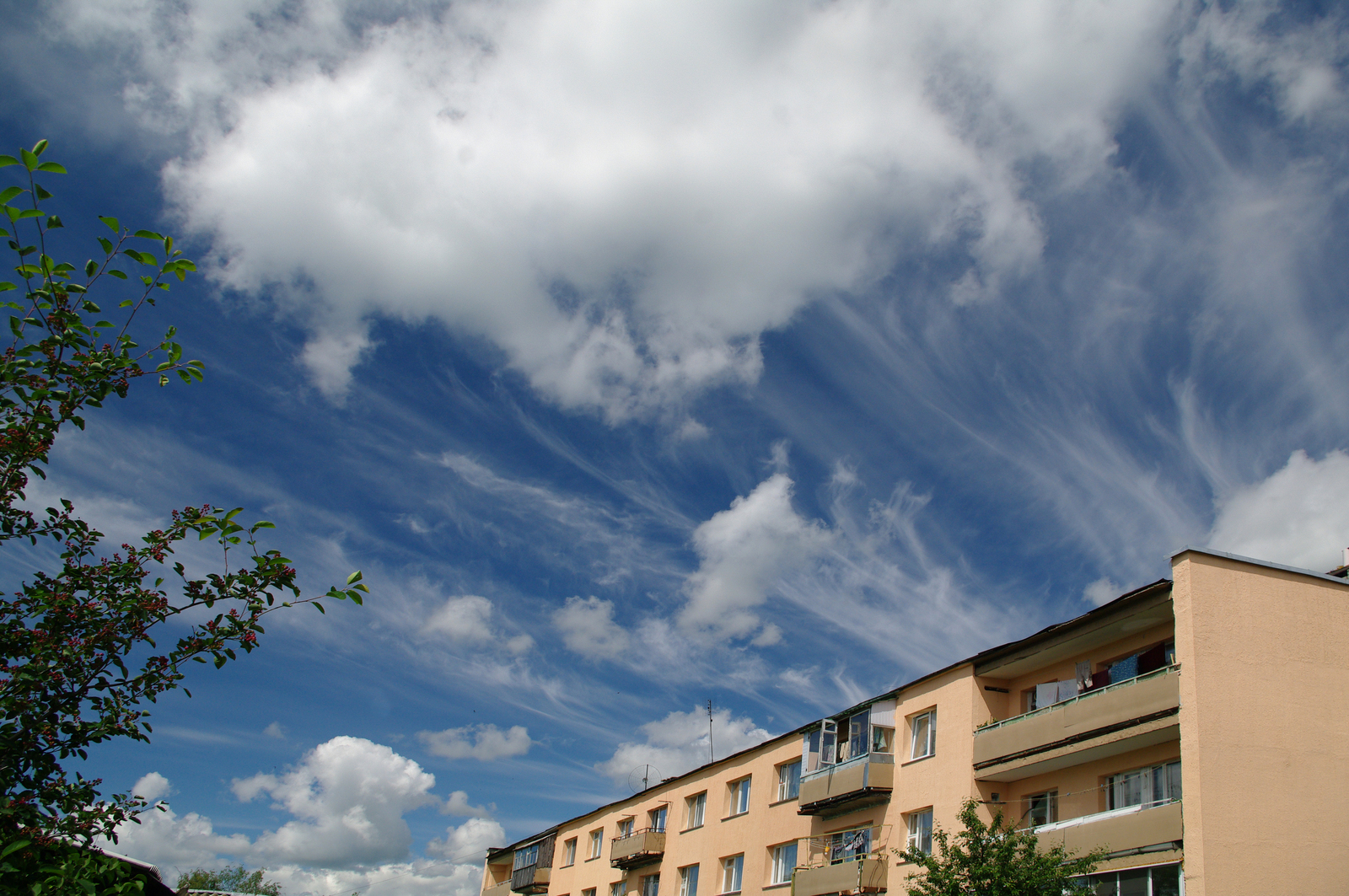 Summer sky of Vitebsk region. - My, The photo, Republic of Belarus, Sky, Clouds, , Vitebsk region, Town, Summer, Longpost