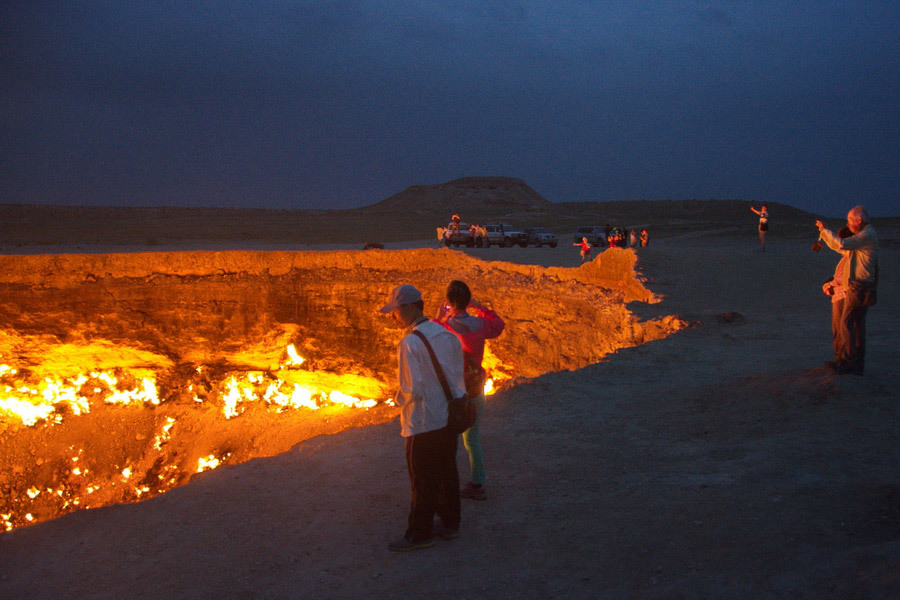 Gas crater Darvaza, Turkmenistan. - Turkmenistan, Darvaza, The crater Darvaza, Nature, Longpost