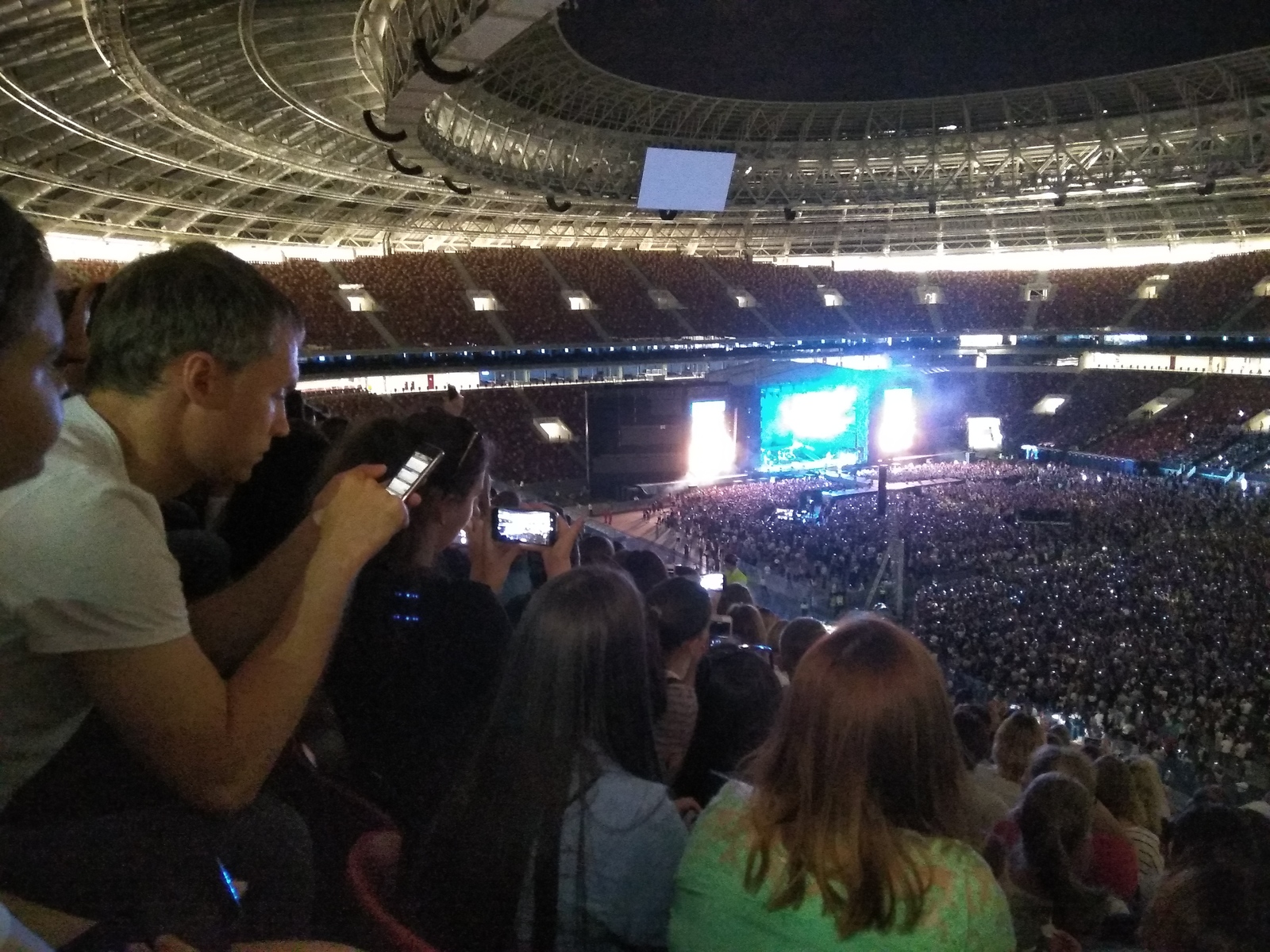 When a concert is too interesting - My, Concert, imagine Dragons, Moscow, Autumn, Boredom, Avito