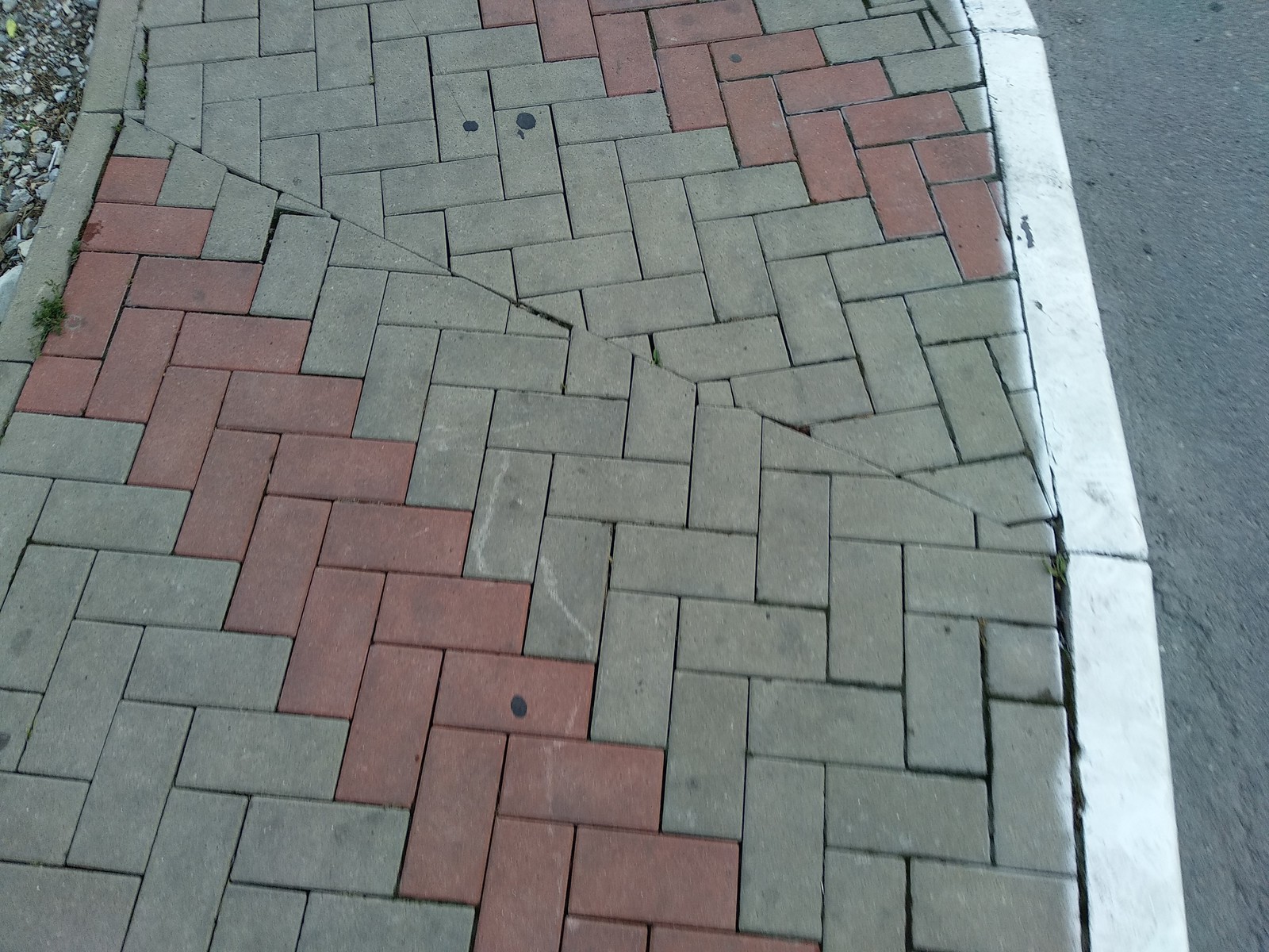 Polygonal *masonry* for taxpayers in Gelendzhik. 21+ - Paving stones, Nanotechnology, Longpost