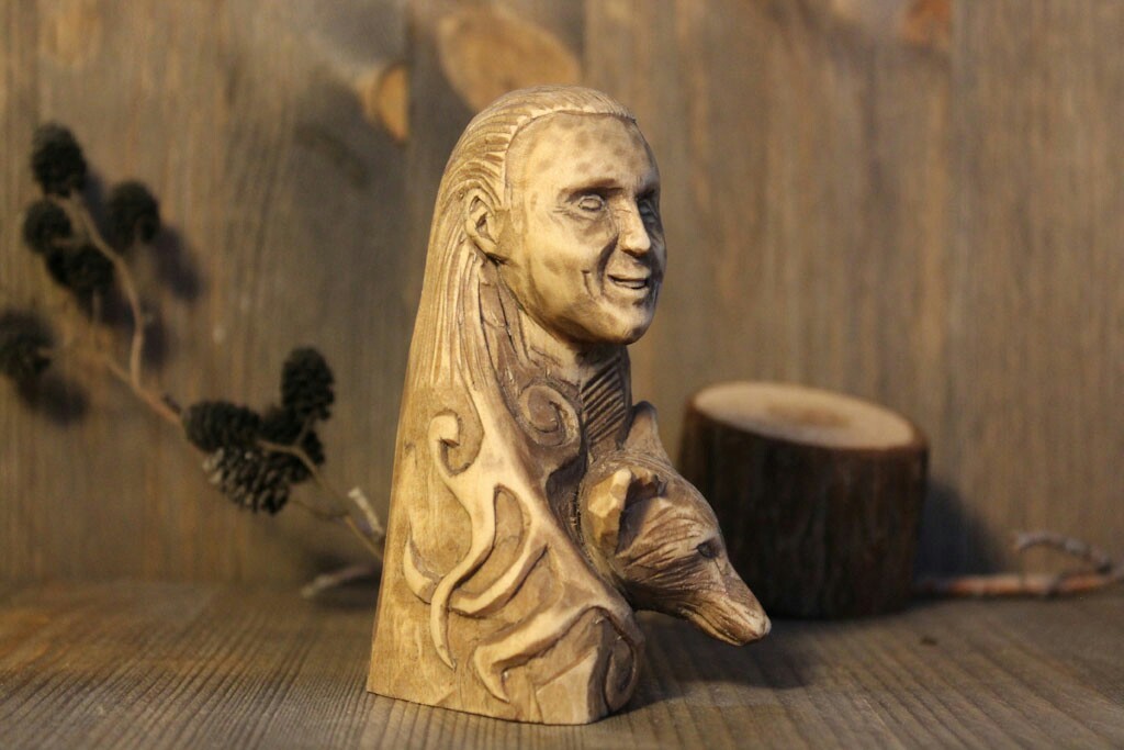 Loki and Fenrir. Wood figurine. - My, Wood carving, Mythology, Scandinavia, Loki, Fenrir, Longpost