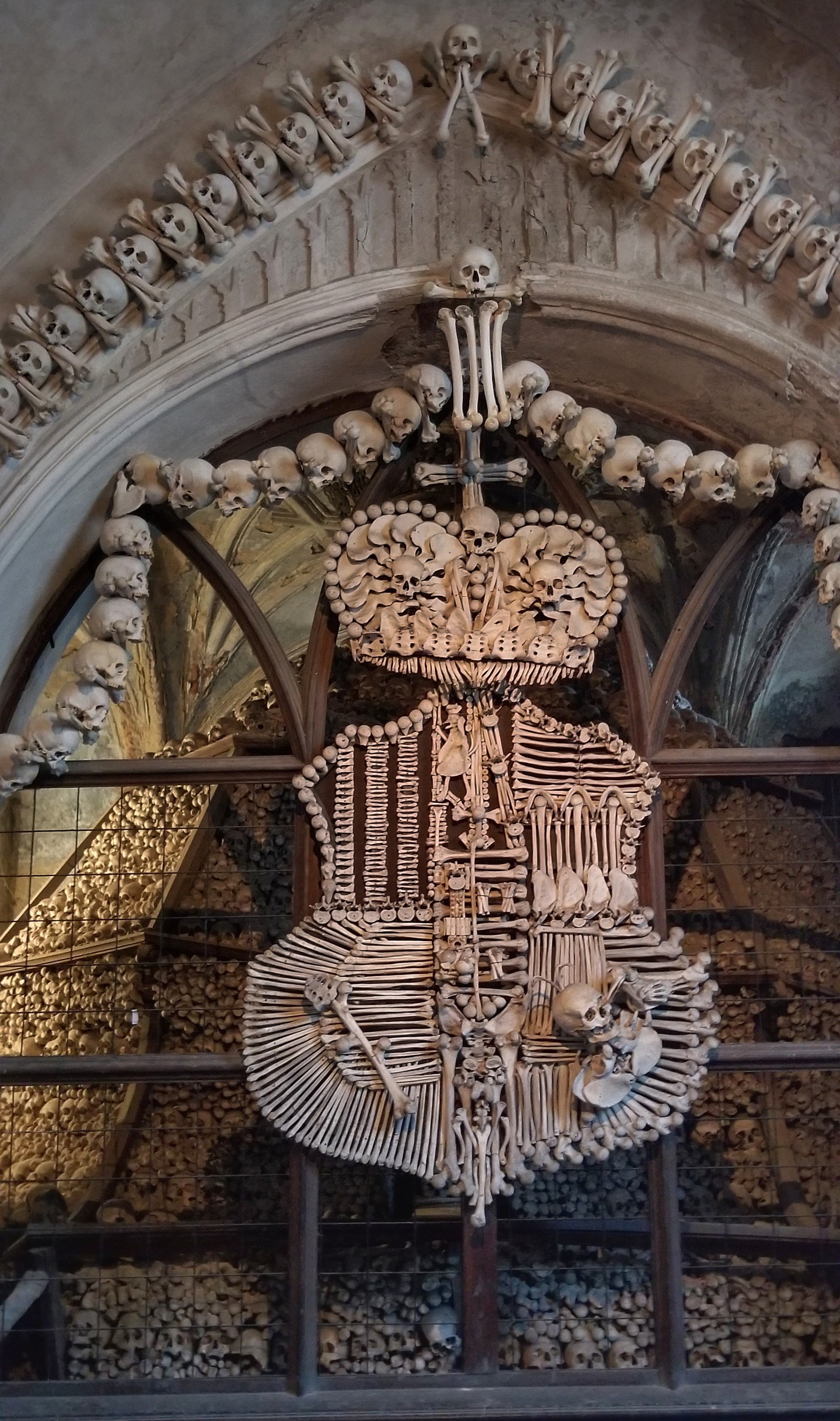 Ossuary of Kutna Hora. Czech - My, Czech, Prague, Kutna Hora, Ossuary, Longpost