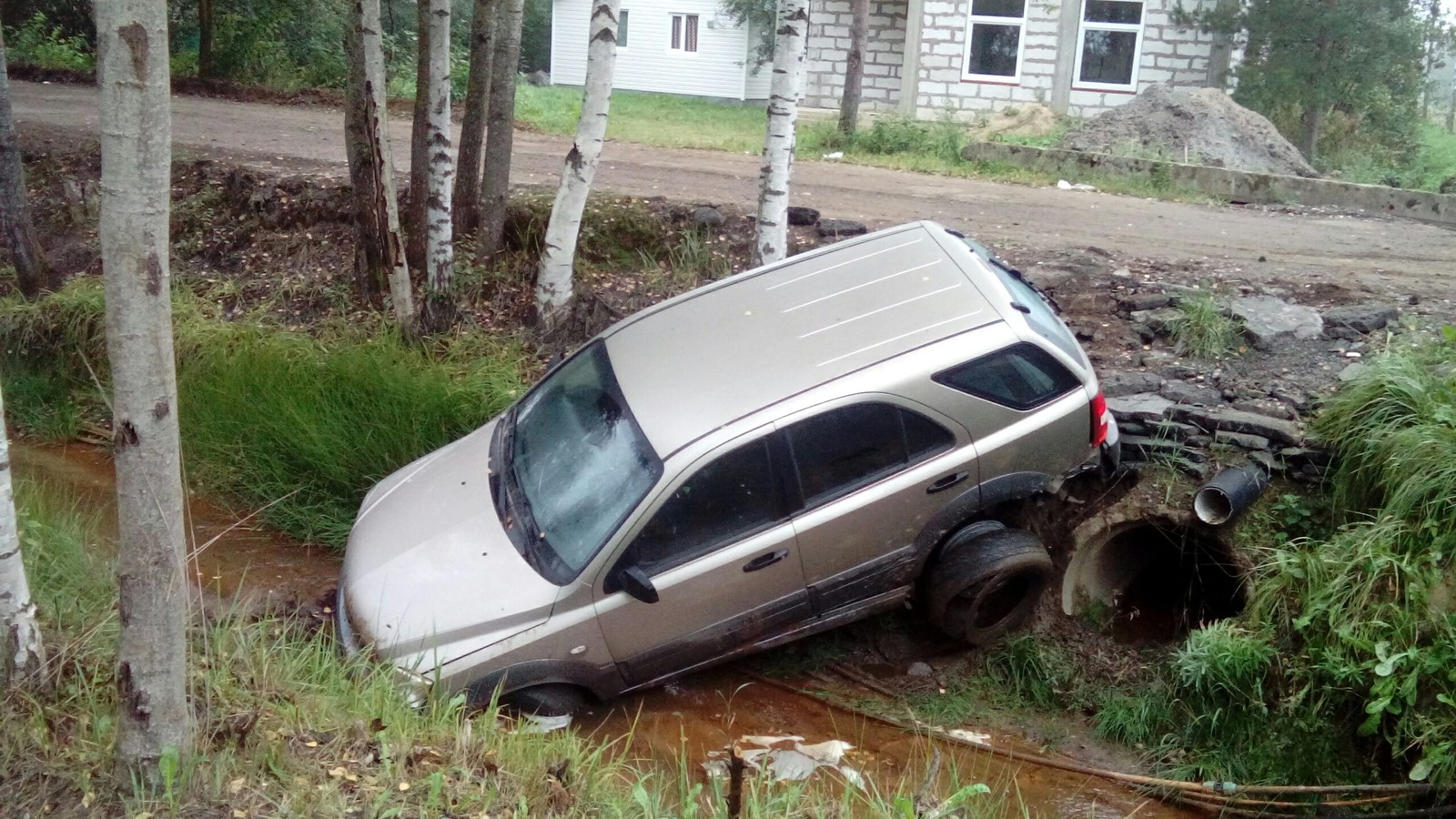 У соседа утро явно не задалось - Авария, Неудача