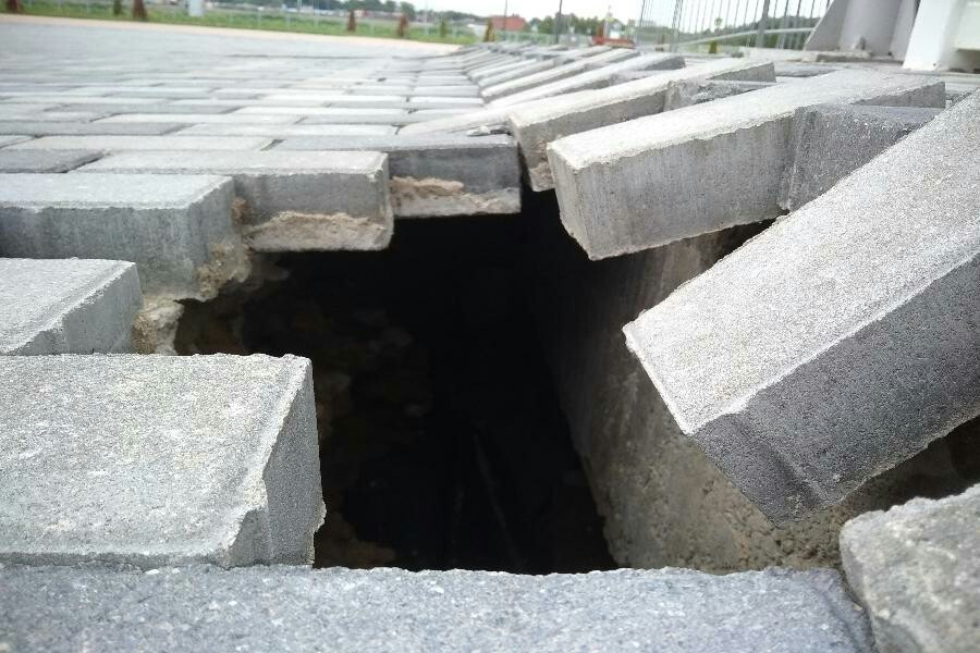 A failure was repaired near the new stadium in Kaliningrad, but it reappeared - Mail ru news, Lighting, Kaliningrad region