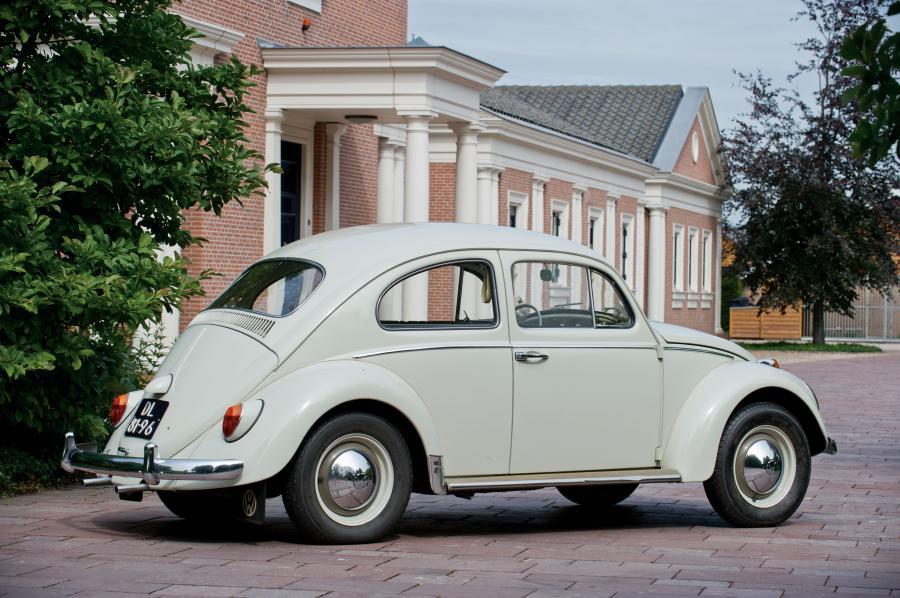 Фольксваген купить газ. Фольксваген Битл 1963. Volkswagen Жук 1963. 1963 Фольксваген Беетле. Volkswagen Beetle 1963 hot Hatch.