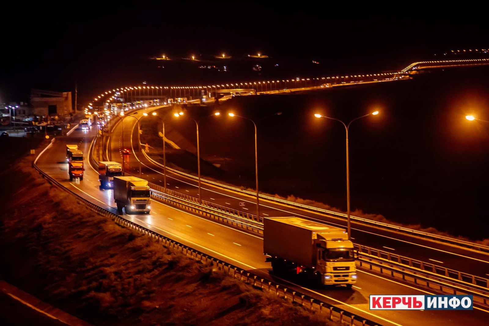 Good news. Trucks drove along the Crimean bridge. - Crimean bridge, Cargo transportation, Opening