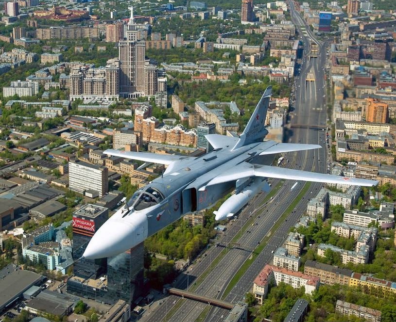 SU-24M over Moscow - Airplane, Moscow, Su-24