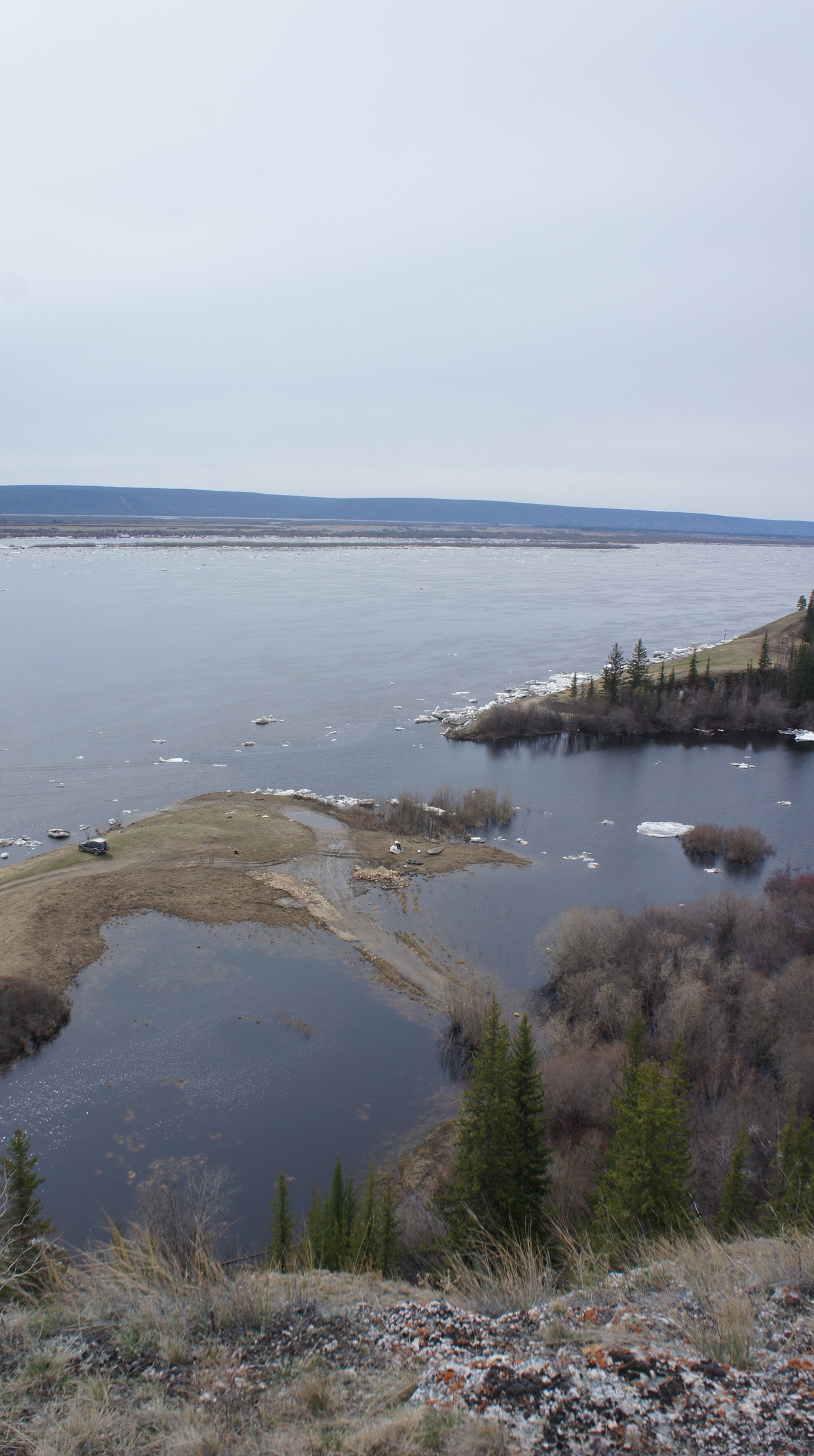 Lena tributary - Keteme - My, Pike, Whitefish, Redfish, Lena river, Inflatable boat, Bloater, Ear, Ice drift, Longpost