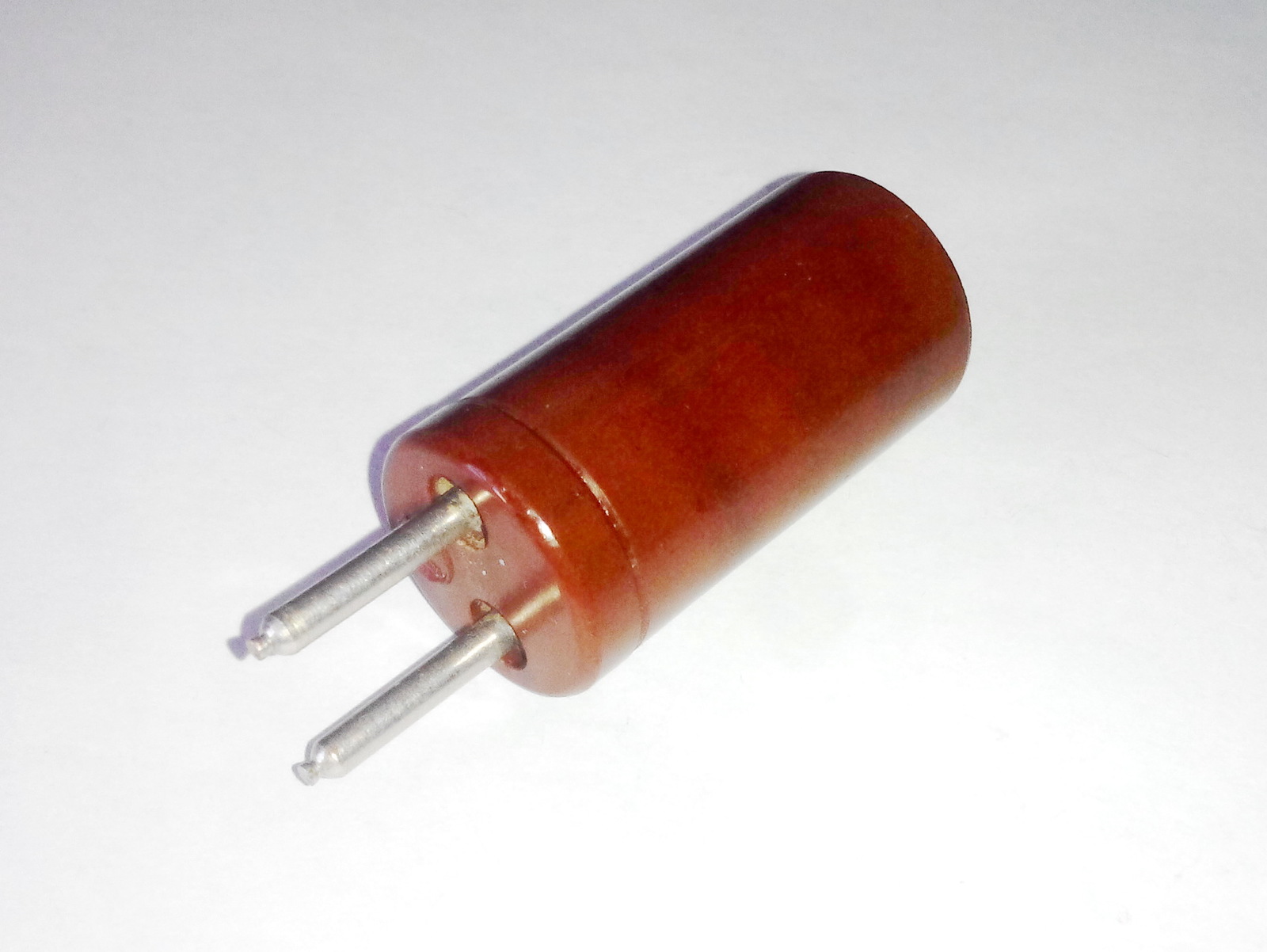 Резисторы блока питания. Конденсатор БП-П07.62. Разрядка входных конденсаторов БП. Разряжающий резистор. Разряд конденсатора на резистор.