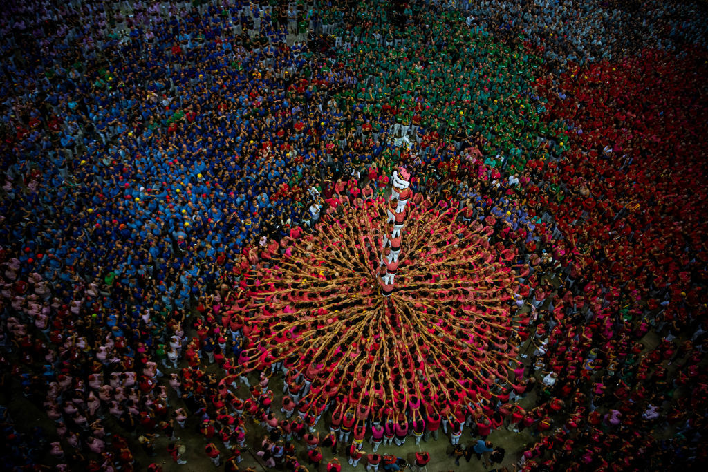 tower of people - The photo, Spain, 