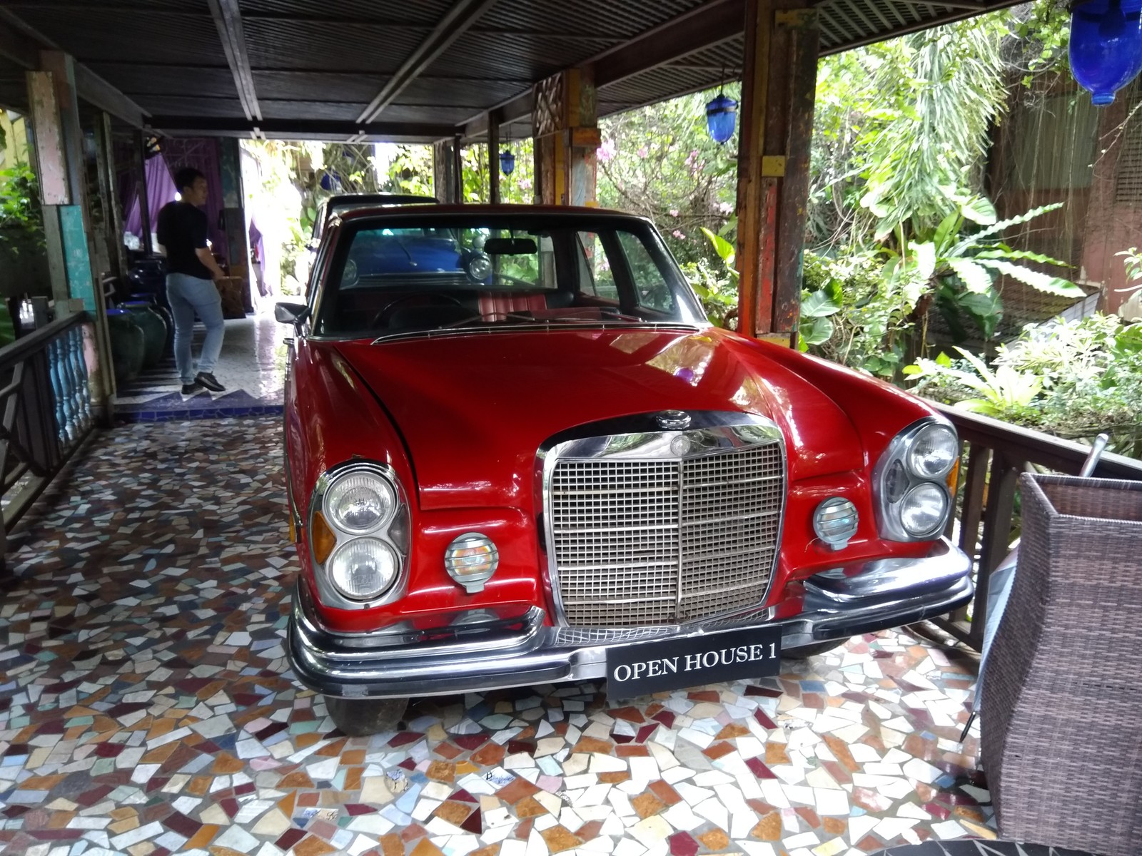 Three from the chest! - My, Indonesia, Car, Mercedes, Longpost