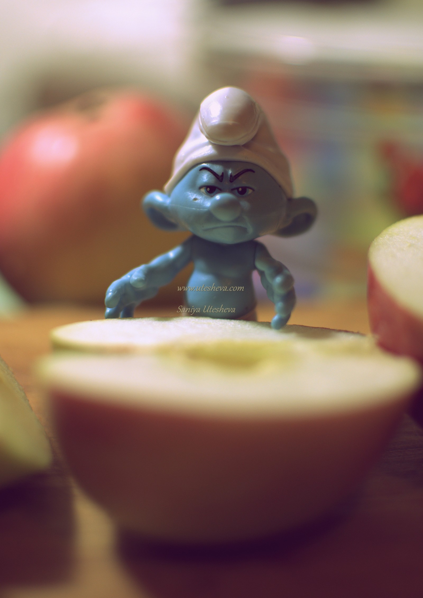 Smurf and Charlotte. - My, The smurfs, Cook at home, Charlotte, Macro photography, Photographer, Cooking, Longpost