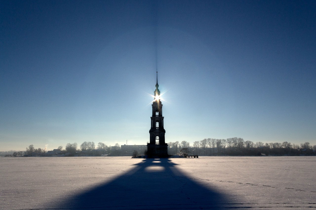 The flooded bell tower of St. Nicholas Cathedral in Kalyazin - My, Kalyazin, Bell tower, Volga, The photo, Winter, Snow, Night, Longpost, Volga river