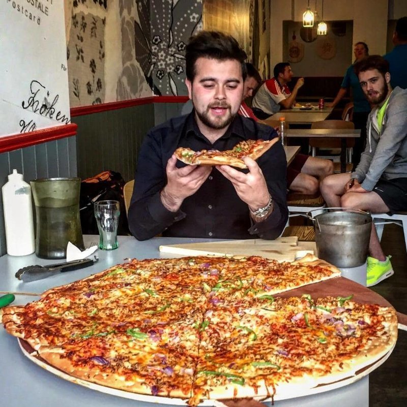 In a pizzeria in Dublin you can eat pizza for free and earn money - Pizza, Challenge, Challenge accepted, Longpost