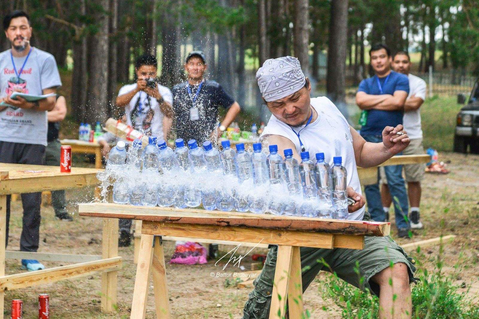 Острый нож - Нож, Острый, Монголия