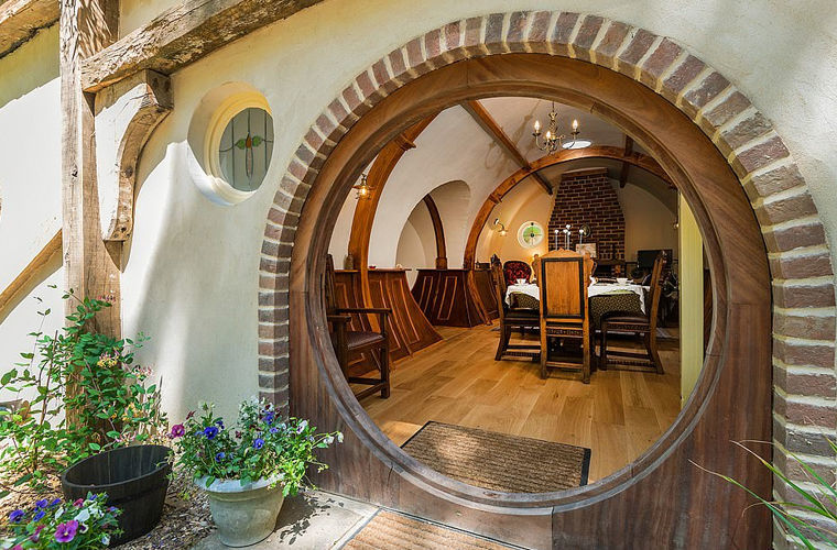 Hotel for 'Lord of the Rings' fans opens in UK - Hotel, England, Lord of the Rings, The hobbit, Longpost