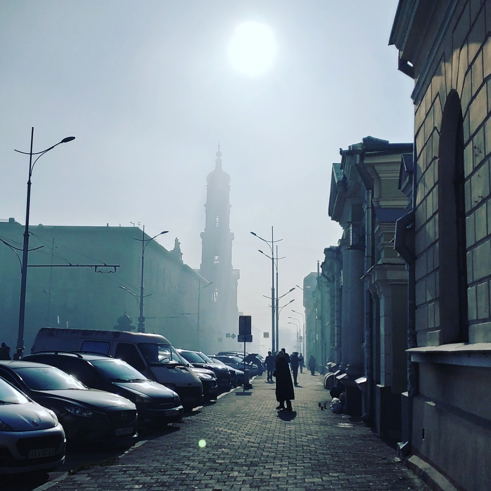 Morning, school, fog.. - My, Fog, Kharkov, Mobile photography, The photo, Town, The street, Morning