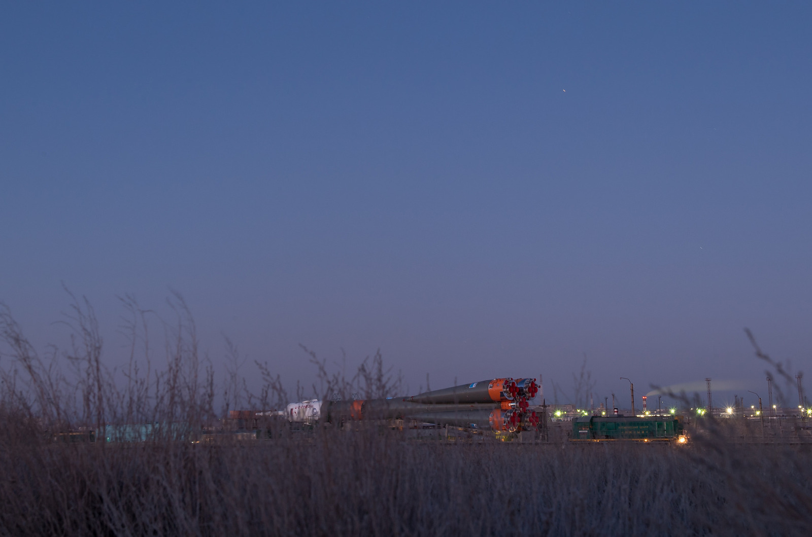 The Soyuz-FG launch vehicle is ready for launch on December 3. - Space, Rocket, Cosmodrome, Baikonur, ISS, Roscosmos, NASA, Космонавты, Video, Longpost