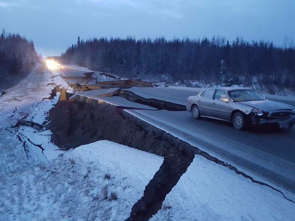 7.0 earthquake in Anchorage, Alaska POV - My, Earthquake, Alaska, Catastrophe, America, North America, Horror, Longpost