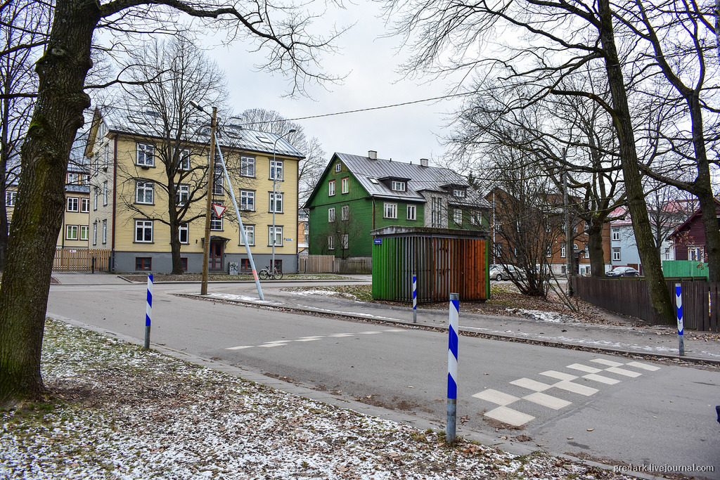 What is being done with wooden buildings in Tallinn - Estonia, Tallinn, Europe, Longpost, Architecture, The photo, Urbanism, Building, House