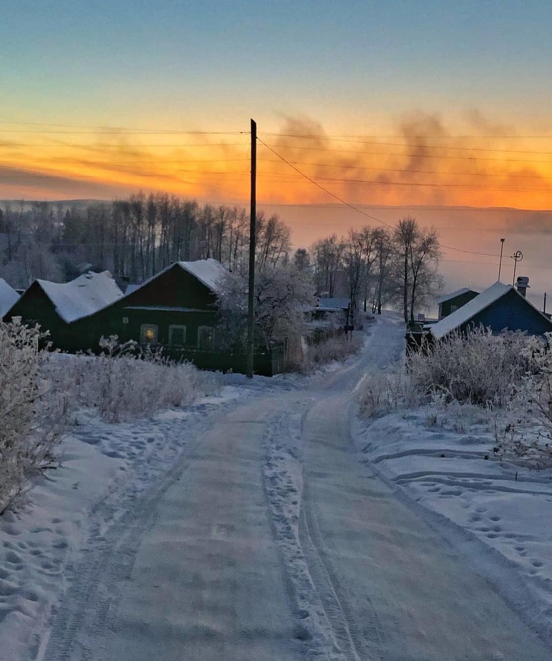 Village Road - Nizhnyaya Tura, Sverdlovsk region, Village, Nature, Sunset, The photo