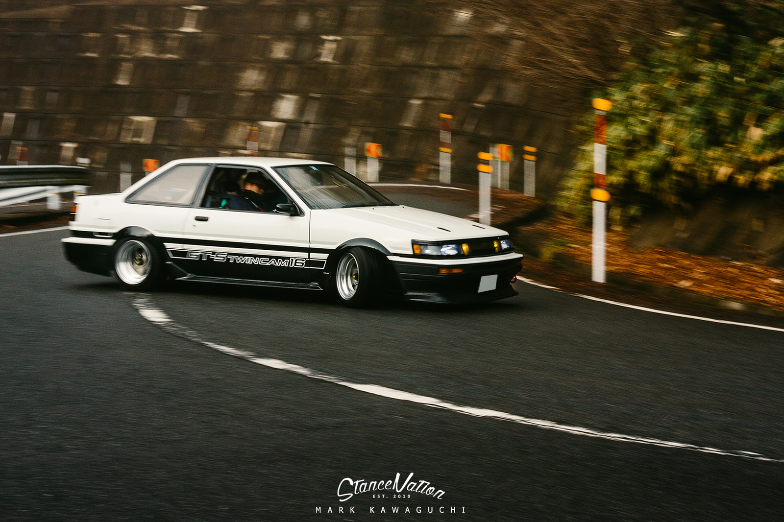 Toyota ae86 stance