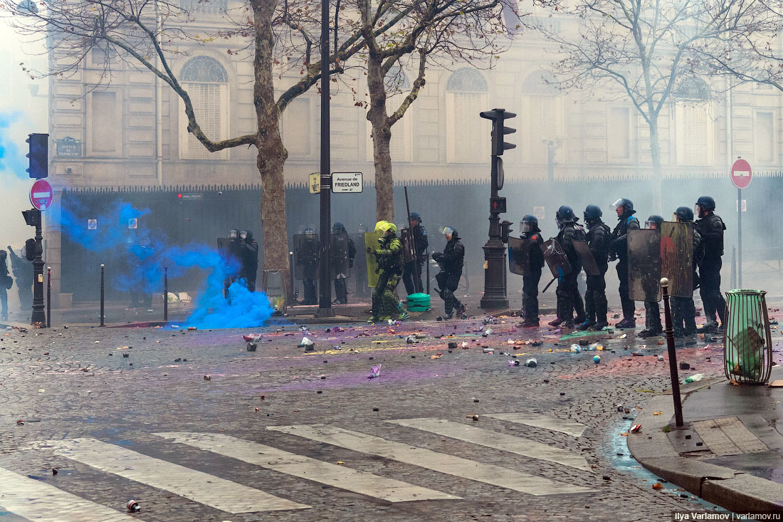 Do you want it to be like in Paris? (video and photo report) - My, Paris, France, Reportage, Protest, Pogrom, Ilya Varlamov, Police, Video, Longpost