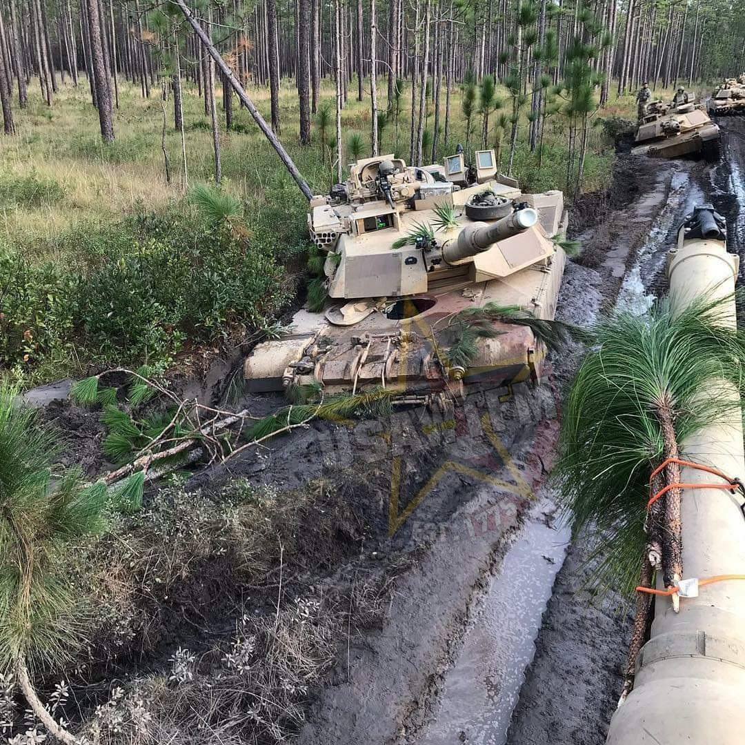 She was deeper than we thought - Tanks, Army, Off road, Tank Abrams