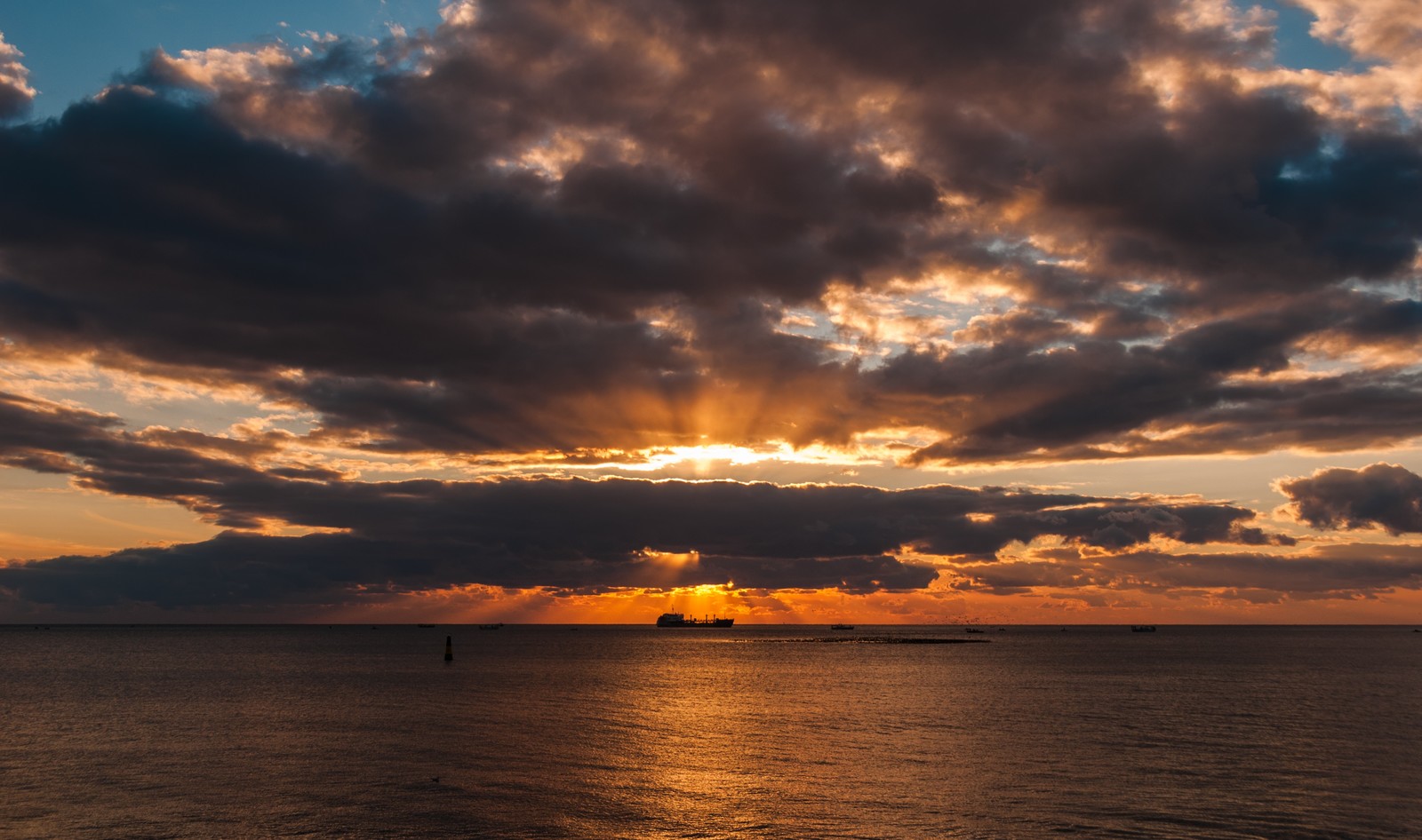 Winter in Yalta - My, The photo, Landscape, Black Sea, Yalta, Winter, Longpost