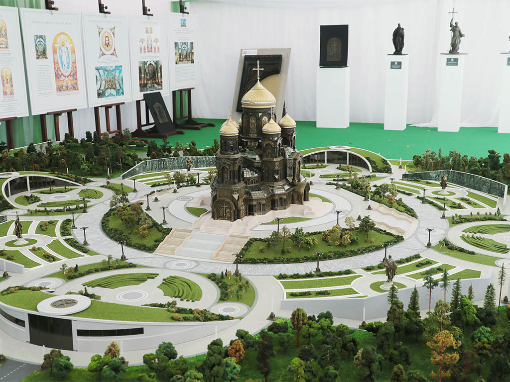 In Khabarovsk, they talked about the forced collection of money for the temple of the Ministry of Defense - Marasmus, PGM