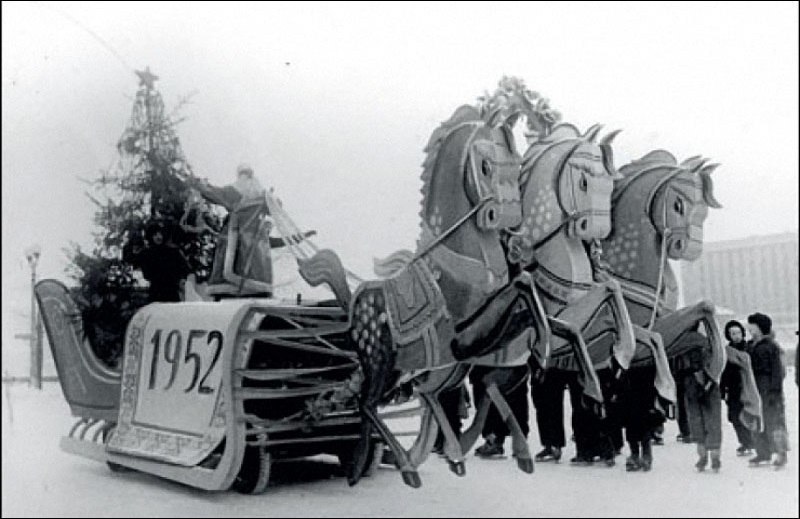 Photo with Soviet Santa Claus - Accordion, Father Frost, New Year, , The photo, Nostalgia, Longpost, Repeat