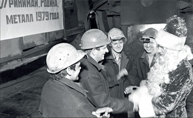 Photo with Soviet Santa Claus - Accordion, Father Frost, New Year, , The photo, Nostalgia, Longpost, Repeat