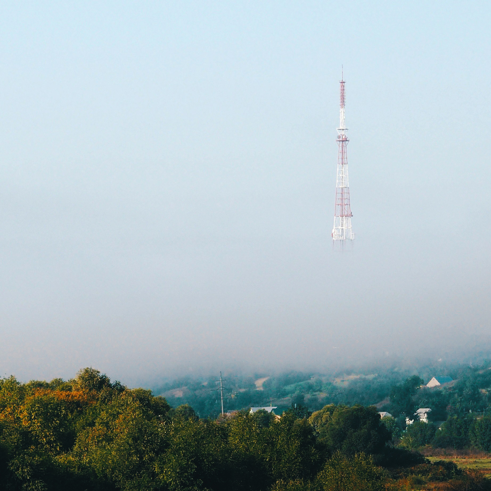 Nothing unusual, just morning fog turned the TV tower into a rocket flying into the depths of unexplored space. - My, dawn, Fog, Illusion, Lipetsk