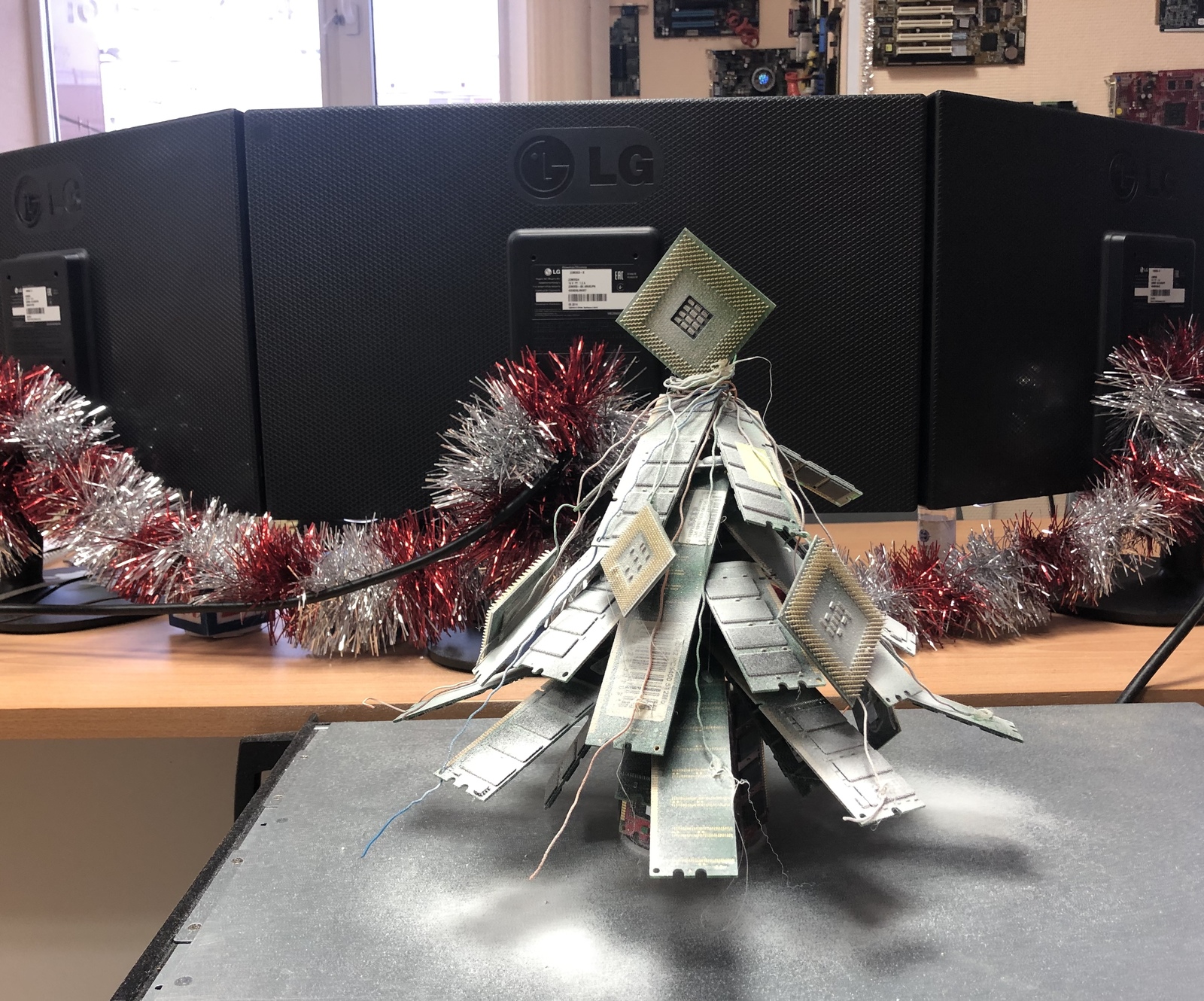 Happy Friday - My, Christmas trees, Workplace, Work days