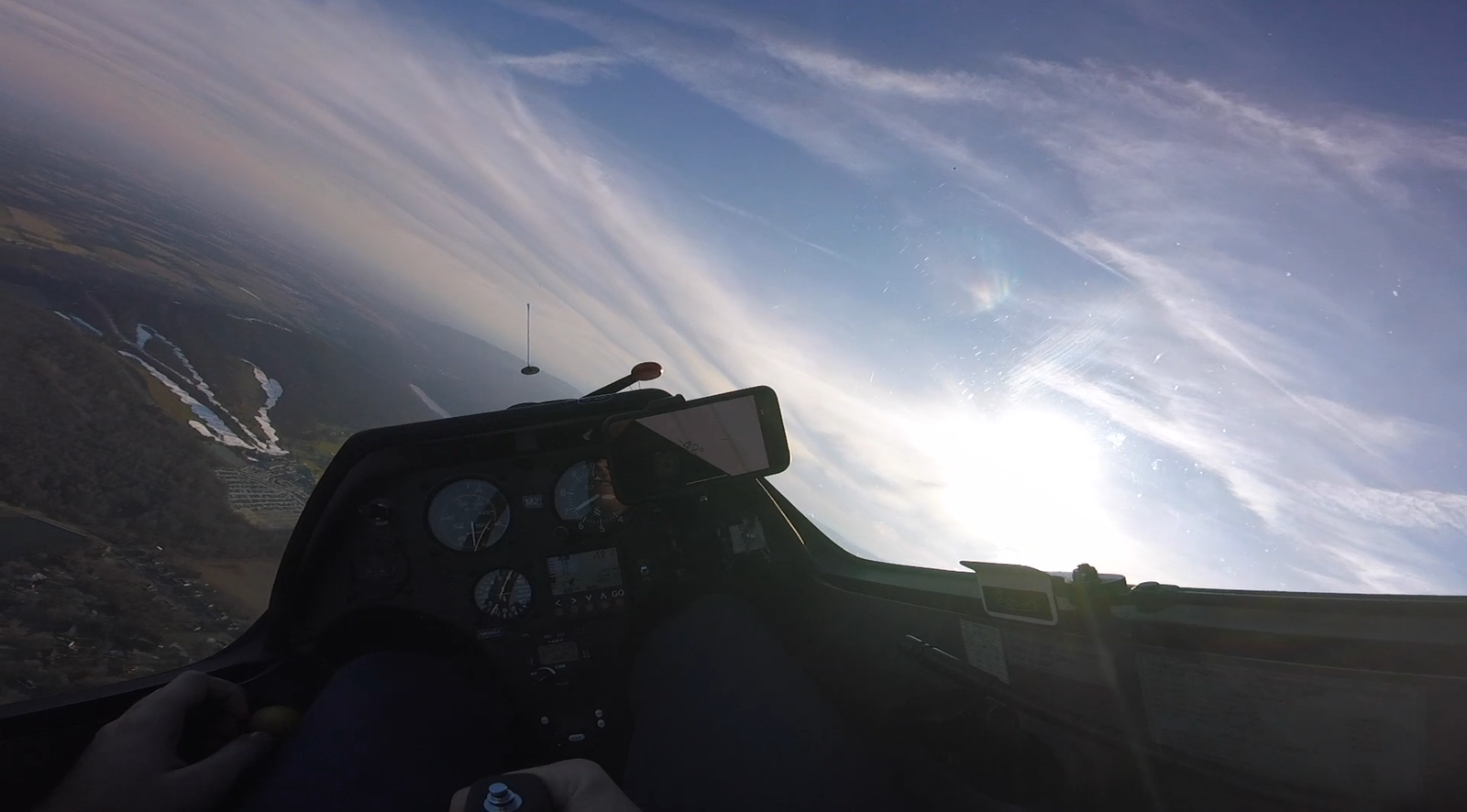 Pikabushniks, I took a plane here and did a Spiral Dive with an attitude indicator using the iPhone XS, but you didn’t believe it :) - My, Pilot, Airplane, Glider, Aerobatics, Aerobatics, iPhone, iPhone XS, Longpost