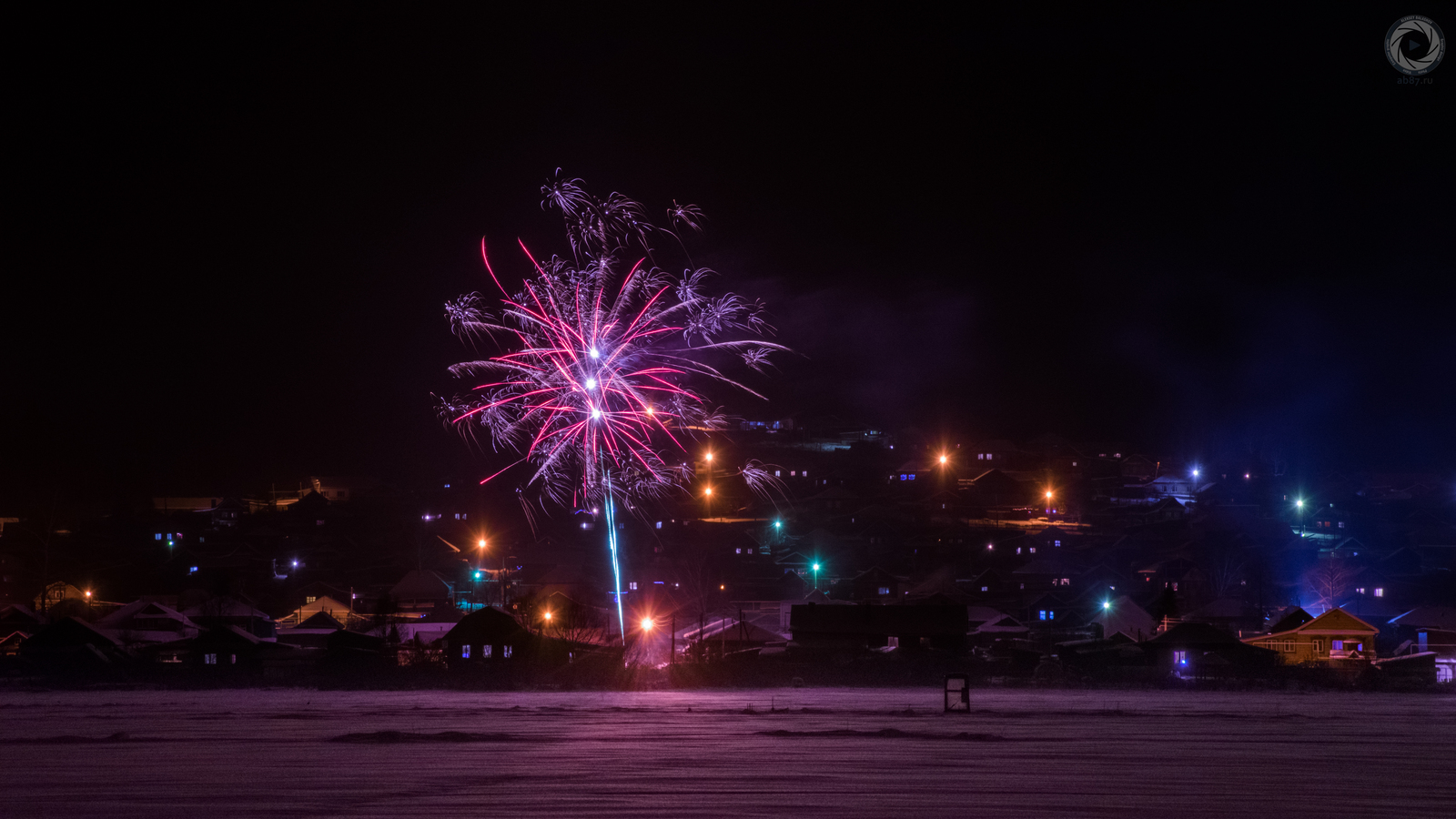 New Year's fireworks in our village. - My, New Year's fireworks, Fireworks, New Year, Artie, Artinsky district, Ab87, Alexey Balashov, Longpost